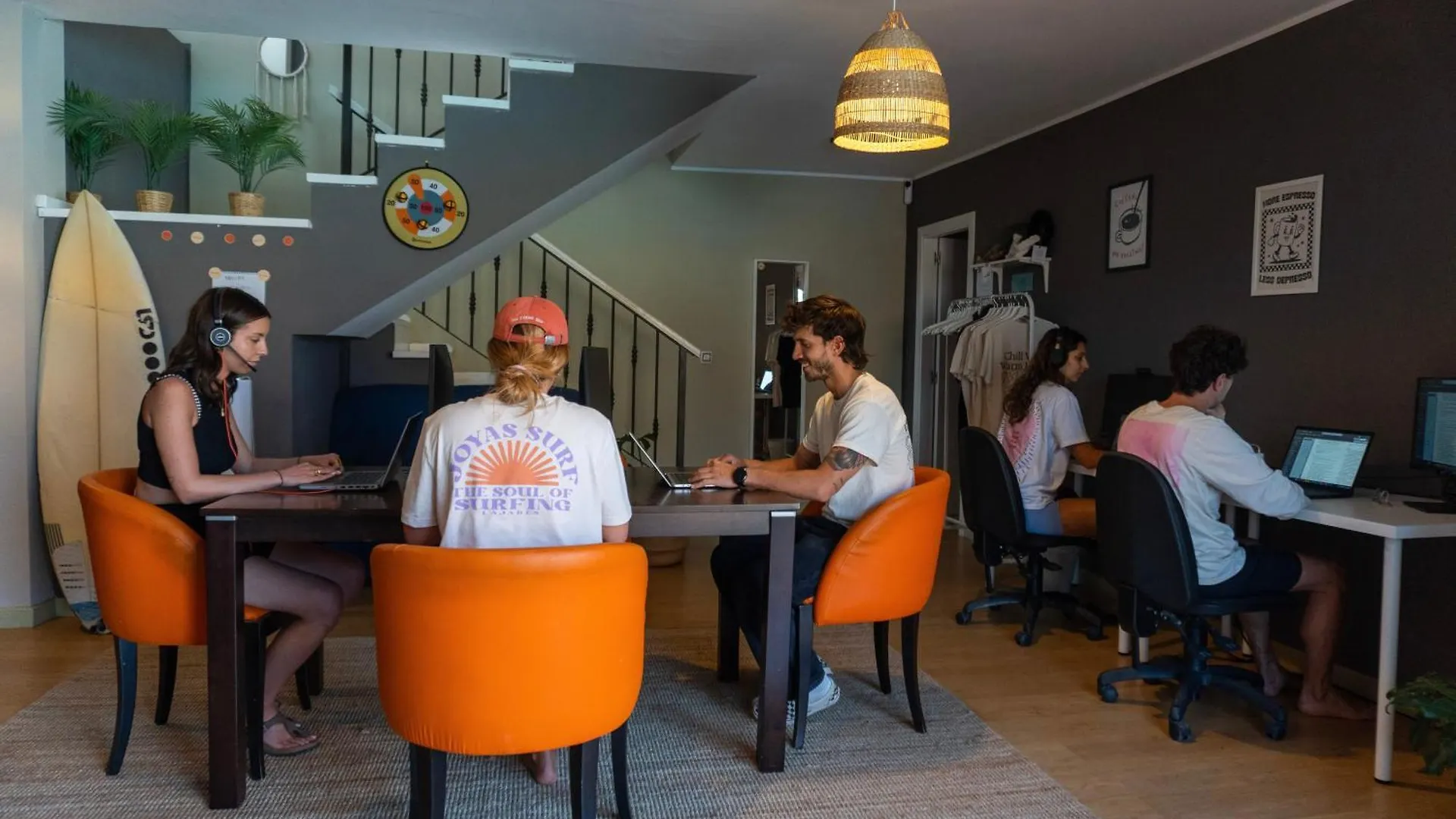 Πανσιόν Banama Coliving & Coworking, Surf & Yoga - Casa Roja Ξενοδοχείο Κοραλέχο Ισπανία