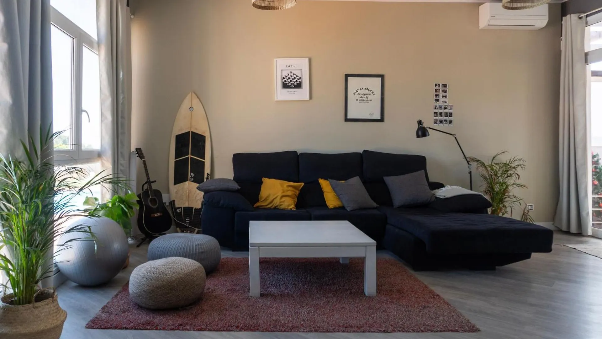 Banama Coliving & Coworking, Surf & Yoga - Casa Roja Ξενοδοχείο Κοραλέχο