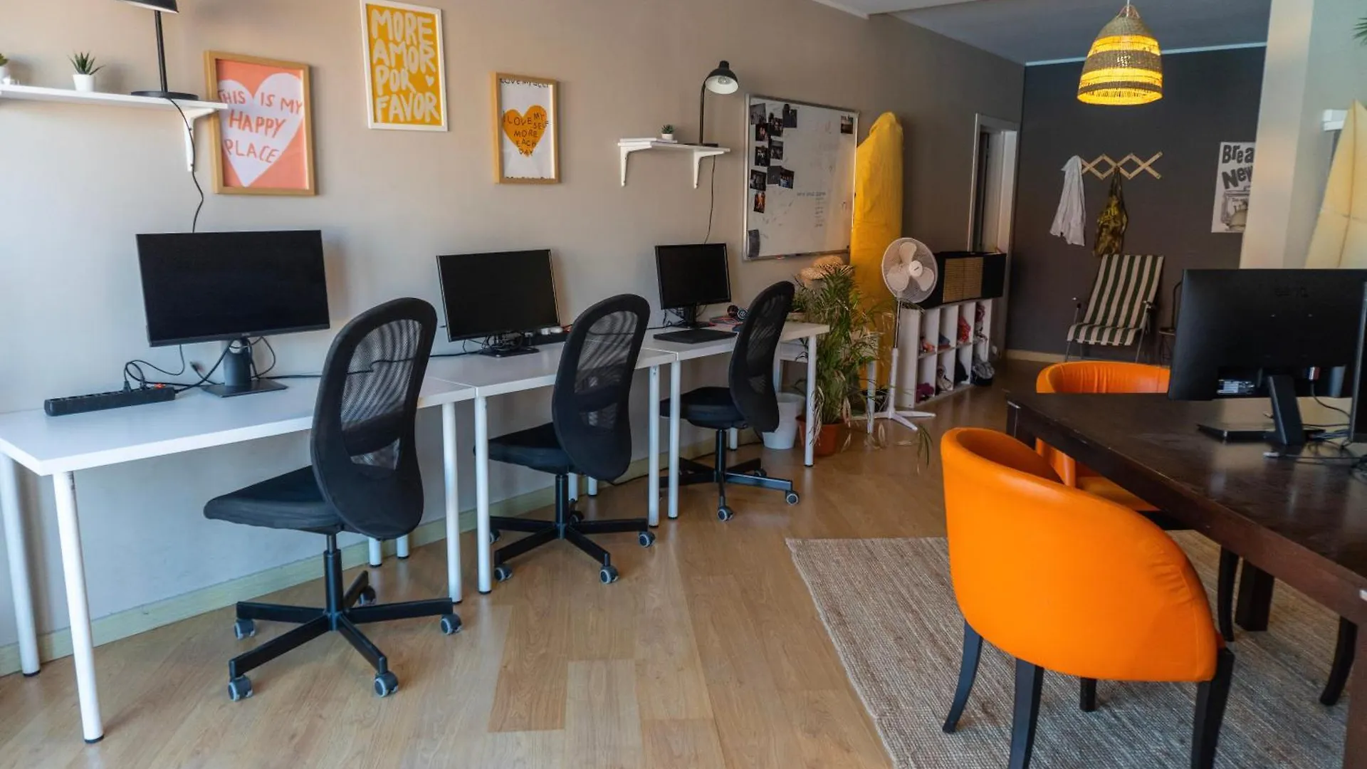 Pensionat Banama Coliving & Coworking, Surf & Yoga - Casa Roja Hotell Corralejo