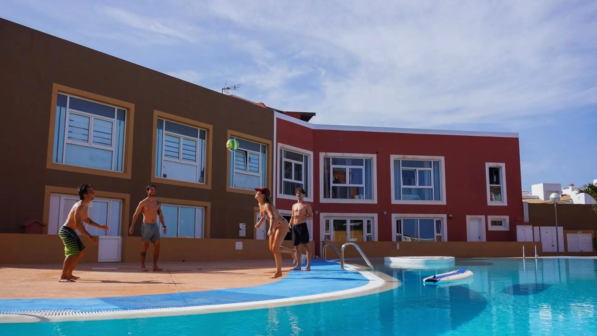 Banama Coliving & Coworking, Surf & Yoga - Casa Roja Hotell Corralejo Spanien